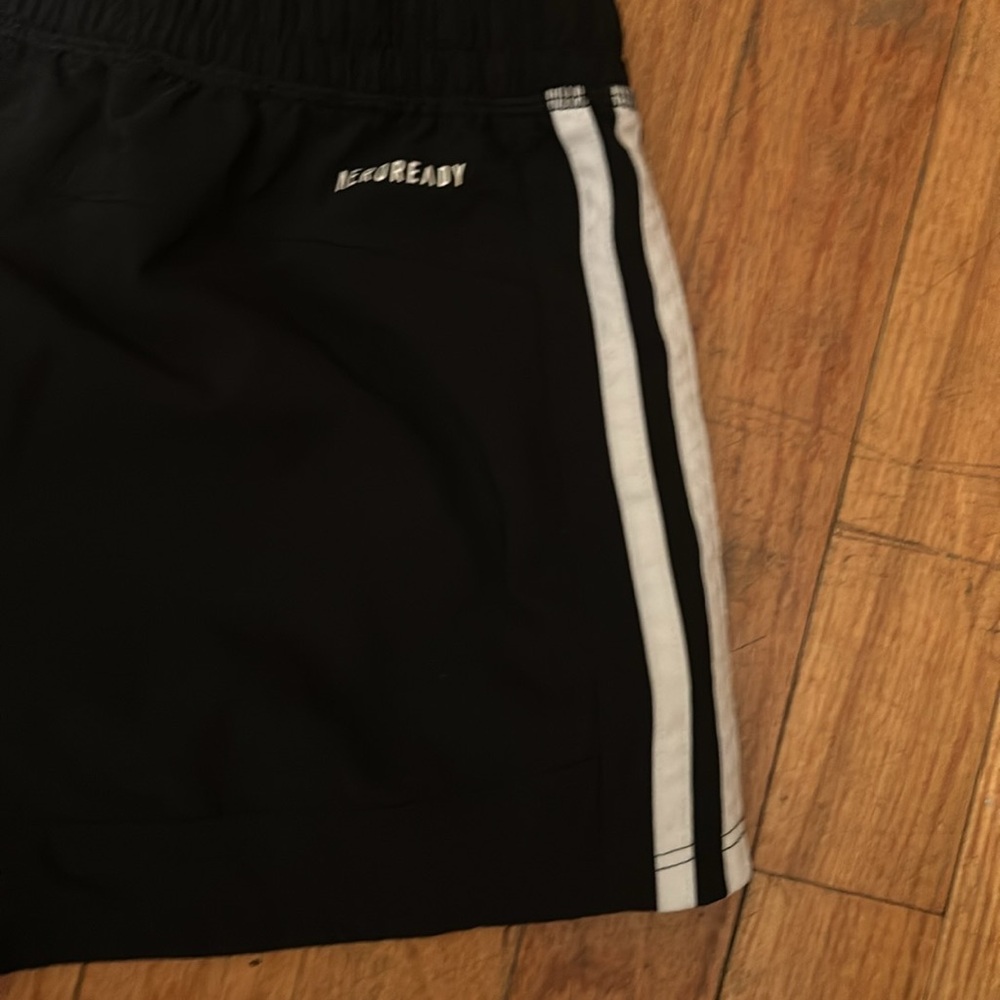 Adidas Aeroready - Picture 6 of 9